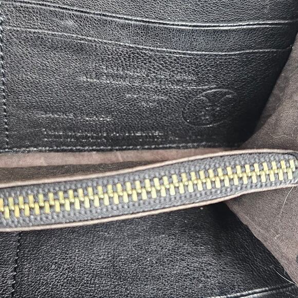 ALL SAINTS DARK BROWN ZIP-AROUND LEATHER WALLET ZIPPER 8" x 4" BRASS LOCK CHARM - Picture 5 of 12